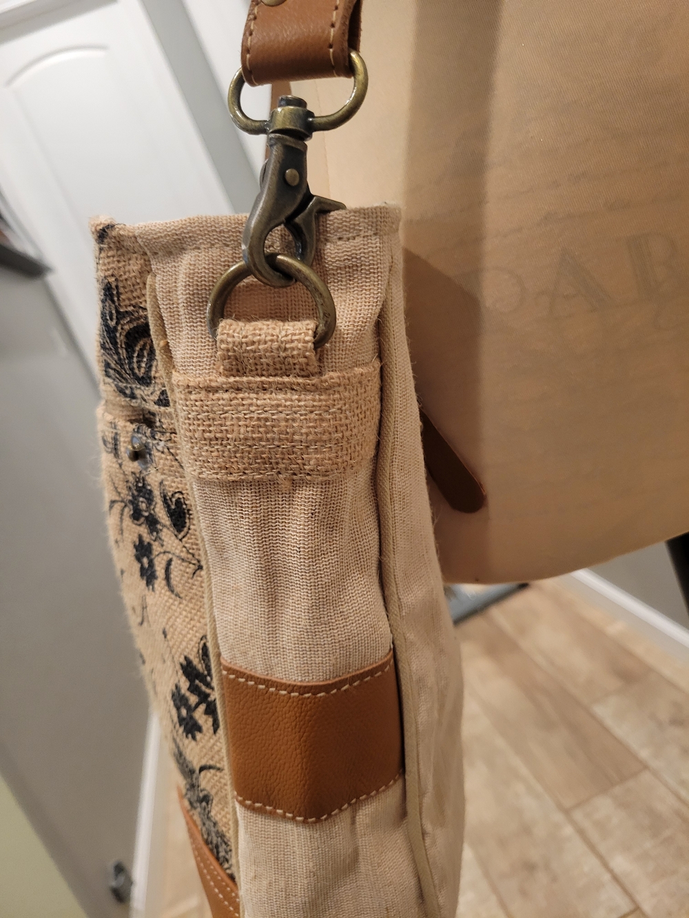 NWT Myra Bag Black Floral Canvas Crossbody with Brown Trim - Picture 5 of 7